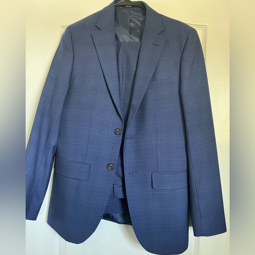 DKNY blue plaid suite